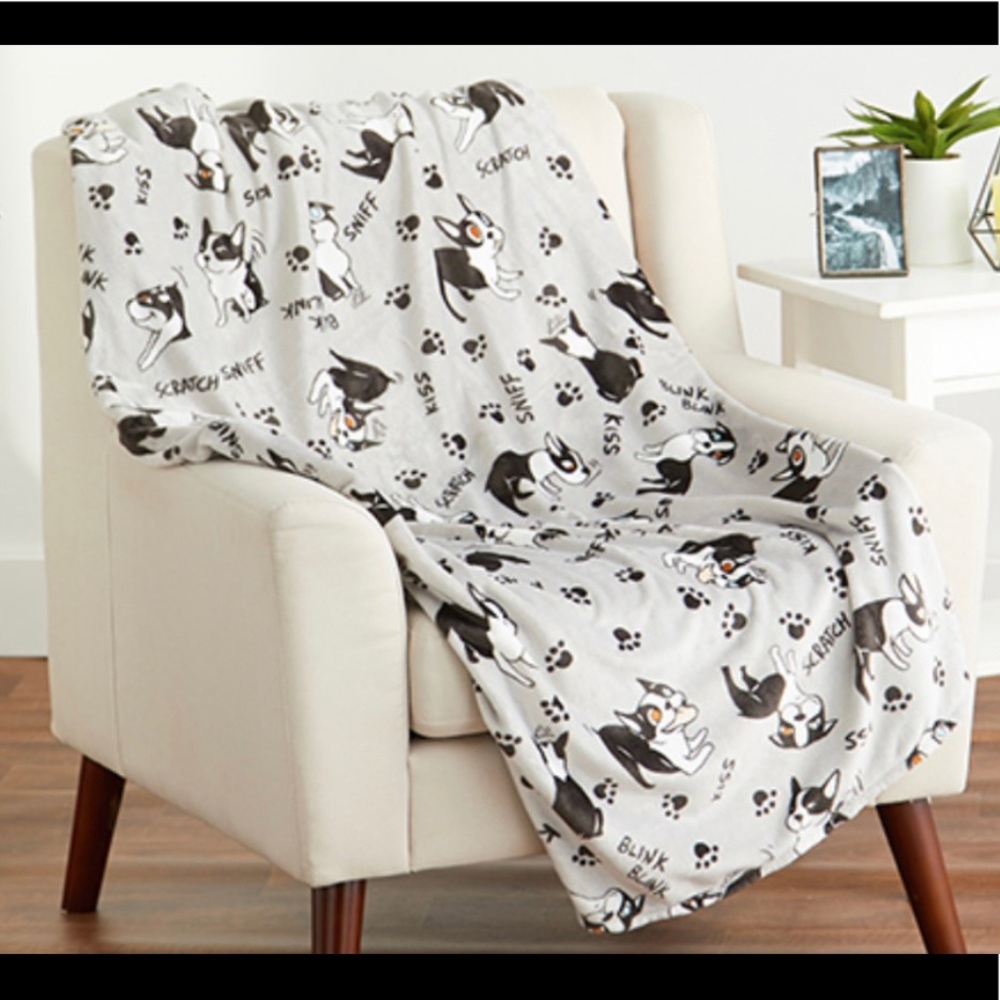 IN SEARCH OF 2 Berkshire Boston Terrier Blankets OR ANY LILY CHIN BOSTON TERRIER